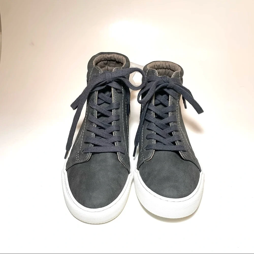Old Navy Gray Faux Suede High-Tops Size 13 NWT Lace-Up Sneaker School